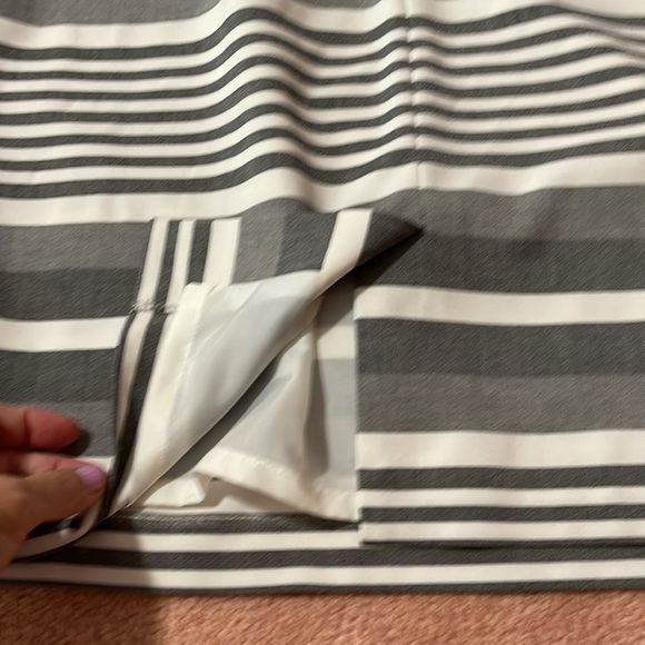 Calvin Klein beautiful dress worn one time /dry cleaned . - Picture 10 of 15